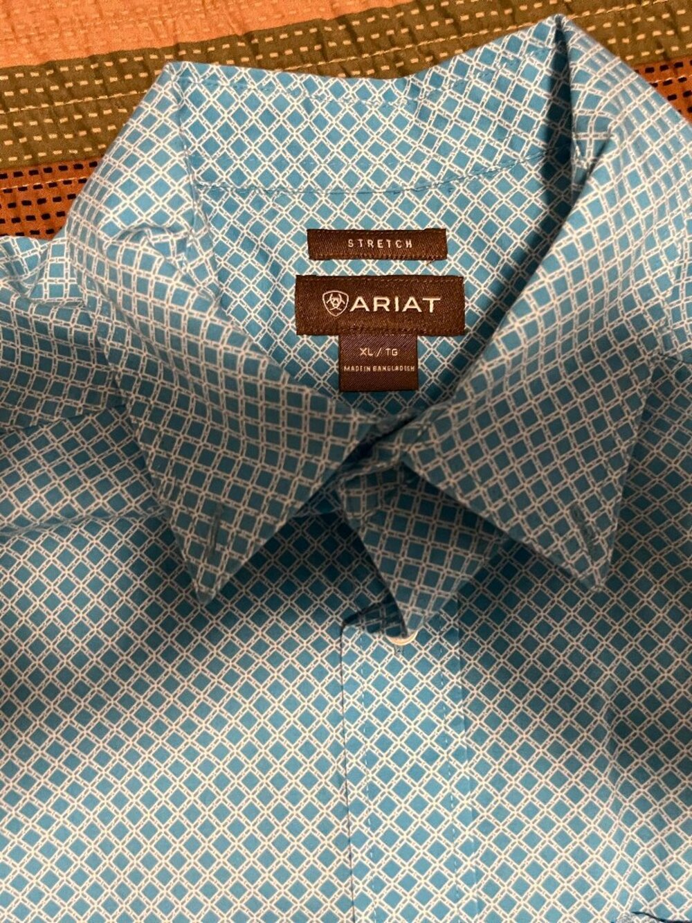 very nice Ariat stretch shirt - nice blue color - never worn